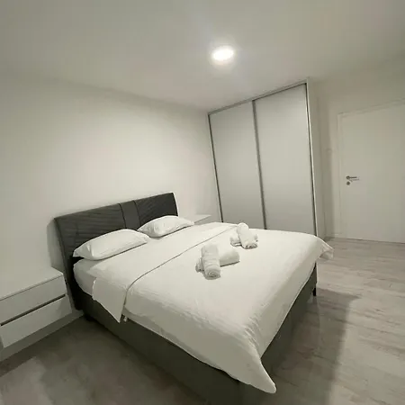 Apartment Marijanovic *